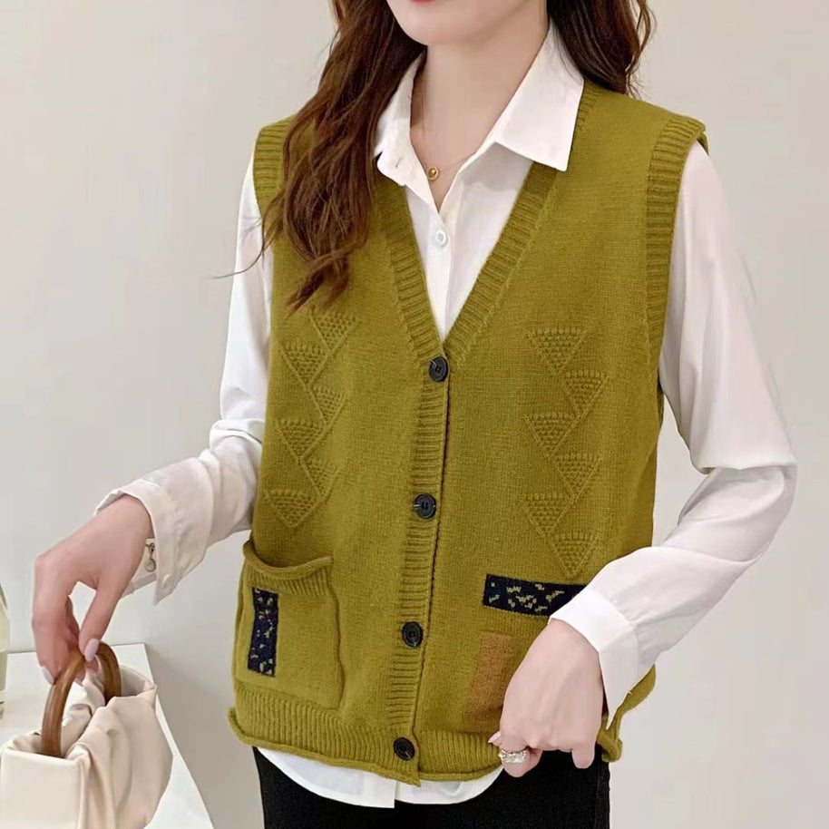 Damen Strickweste mit V-Ausschnitt und dekorativen Taschen WW