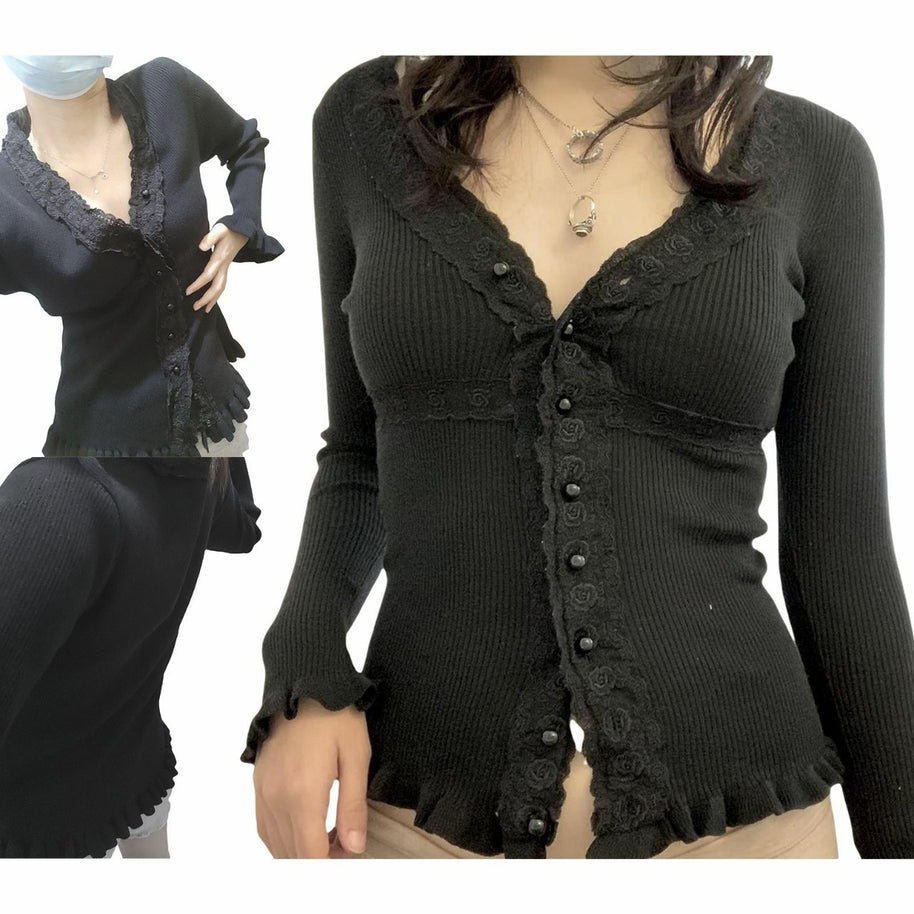Damen Strickoberteil mit romantischem Spitzenbesatz und Rüschendetails WW
