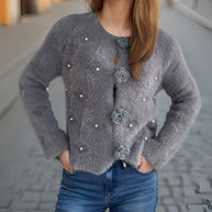 Damen Strickjacke mit floralen Applikationen und perlverzierter Detail WW