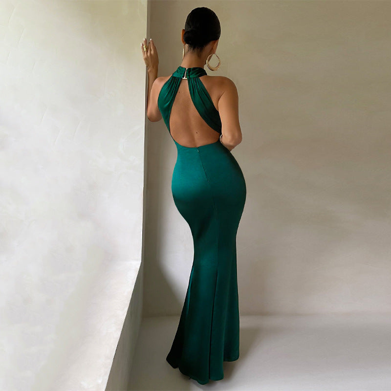 WW | Rückenfreies Kleid