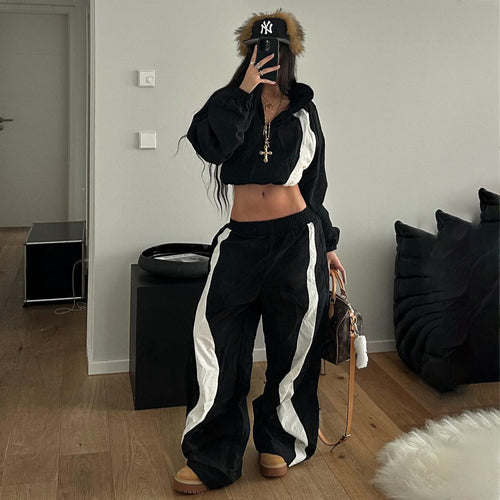 Damen Sportliches Crop-Set mit elastischem Bund und Kontraststreifen WW