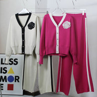 Damen Strick-Loungewear-Set mit eleganter Knopfleiste und modischen Details WW