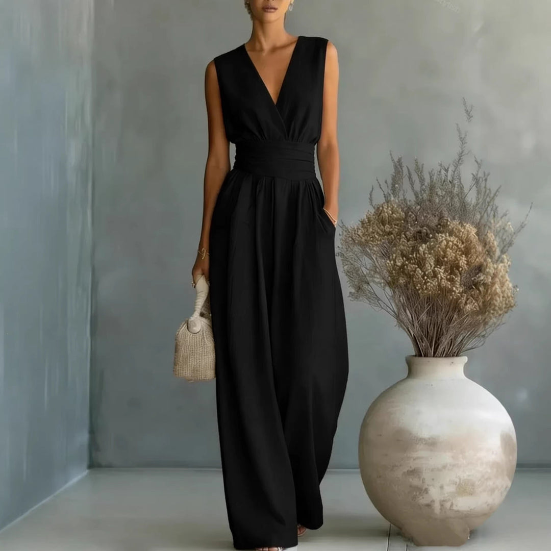 W&W Mode | Eleganter Ärmelloser Jumpsuit Mit Schmeichelhafter Passform