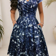 Damen Blumenkleid mit V-Ausschnitt und Taschen WW