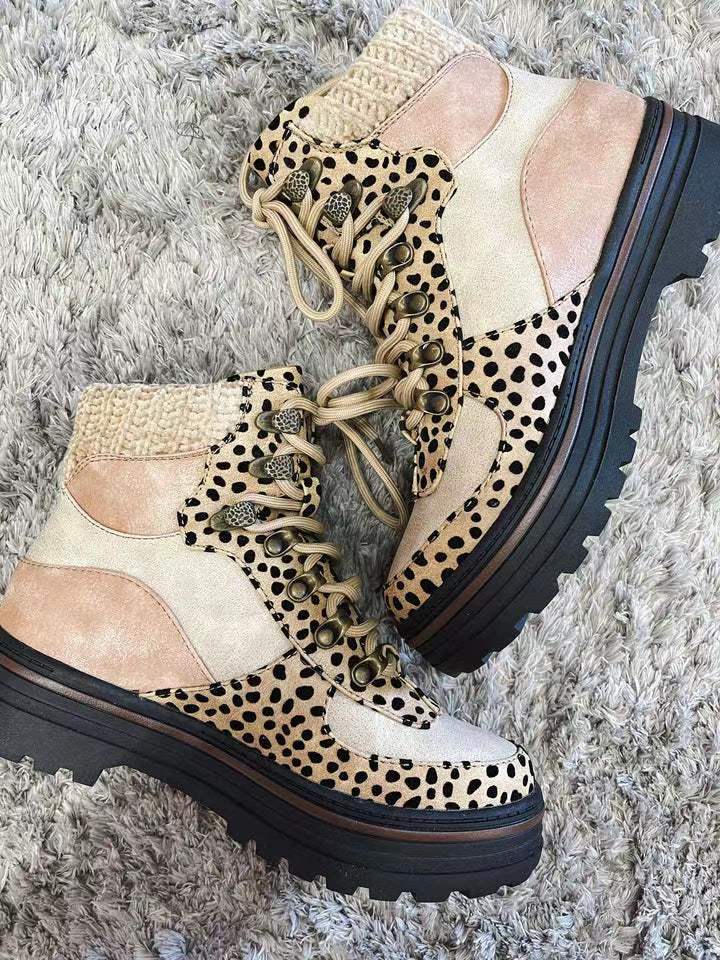 Damen Stiefel in Khaki für Stadt und Outdoor