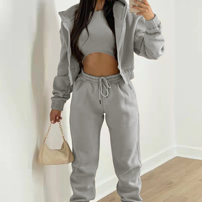 Damen Sportliches Zweiteiler-Set mit kurzem Oberteil und lässigen Jogginghosen W&W Mode