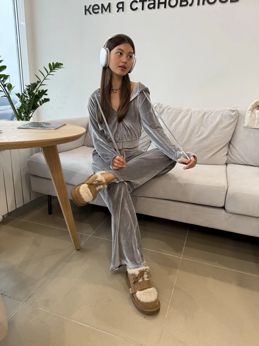 Damen sportlicher Velours Jogginganzug mit lässiger Kapuze und praktischen Taschen WW