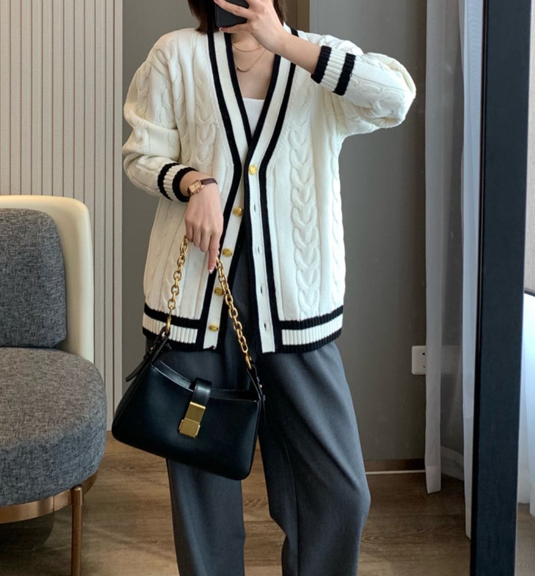 Damen Strickjacke mit elegantem Zopfdesign WW