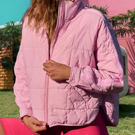 Damen Steppjacke mit hohem Kragen und praktischem Reißverschluss WW