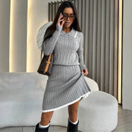 Damen Strickkleid mit eleganter Knopfleiste und V-Ausschnitt WW