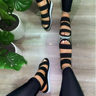 Damen bequeme Riemensandalen mit breiten elastischen Riemen und flexibler Sohle WW