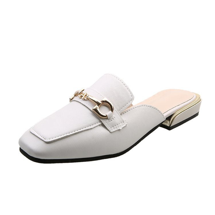 Damen Modische Mules mit elegantem Ledermaterial und schickem Schnallenakzent W&W