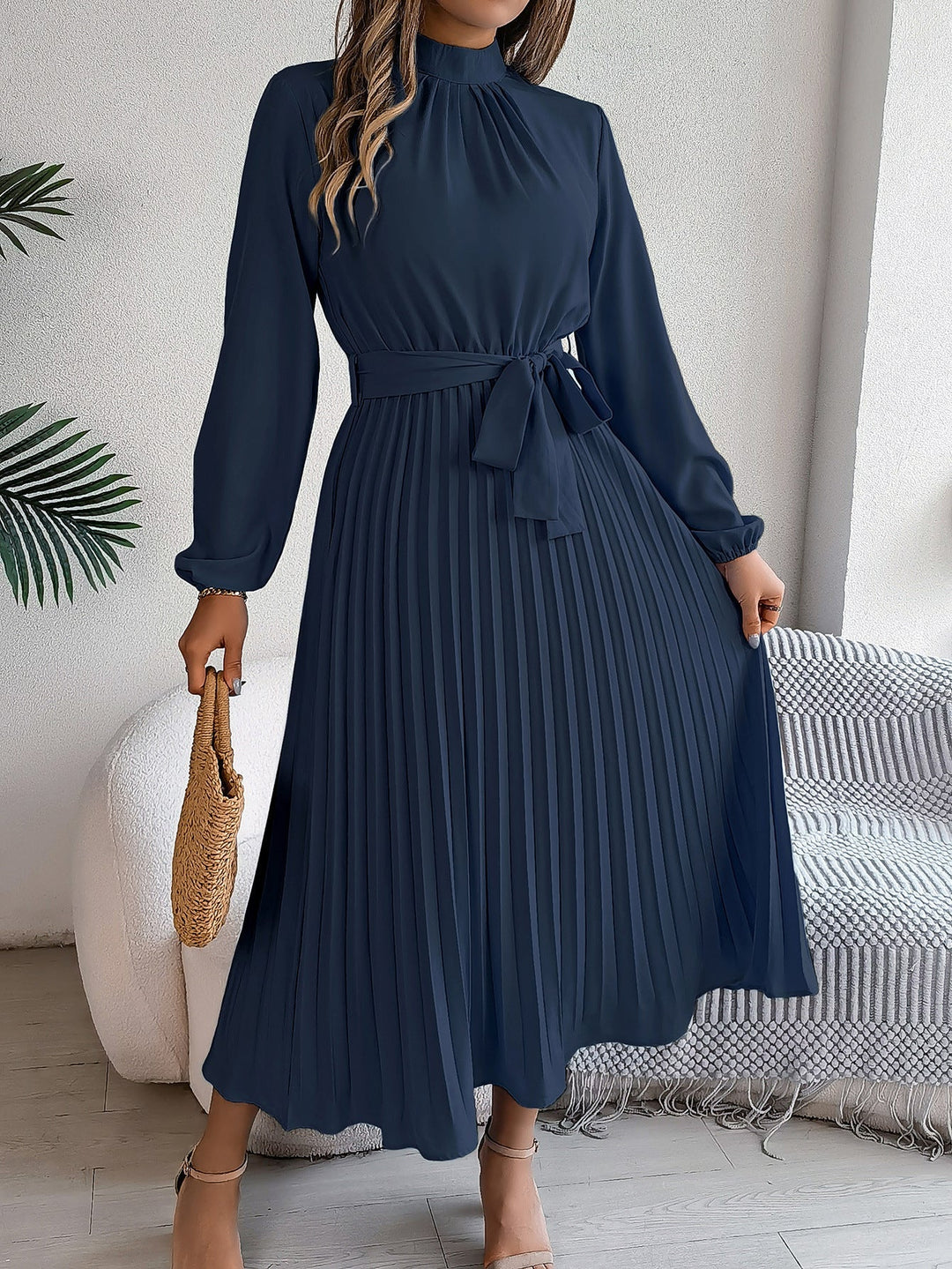 W&W Mode | Elegante Stehkragen Taillierter Plissierter Langer Rock kleines Kleid