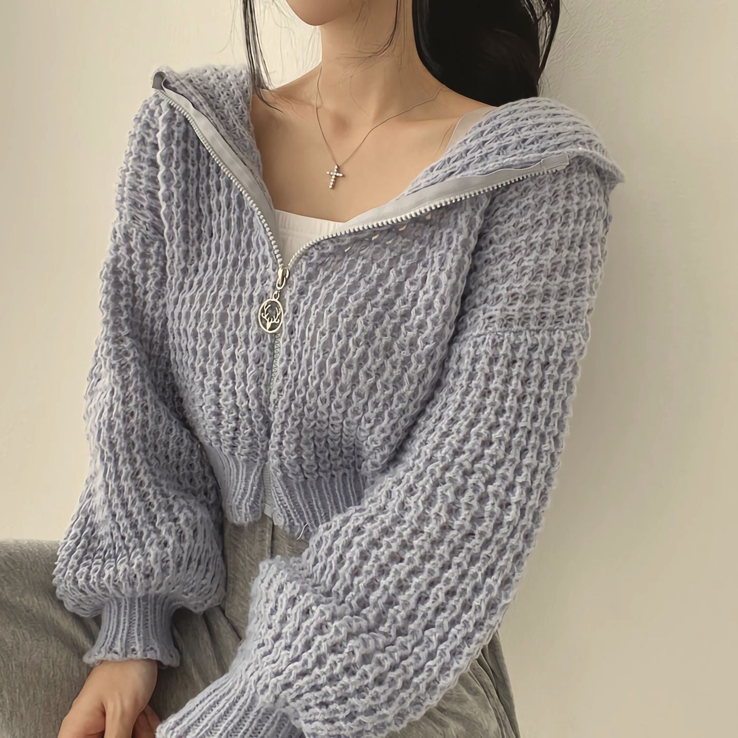 Damen bequeme Strickjacke mit sportlichem Reißverschluss und kuscheligem Material WW
