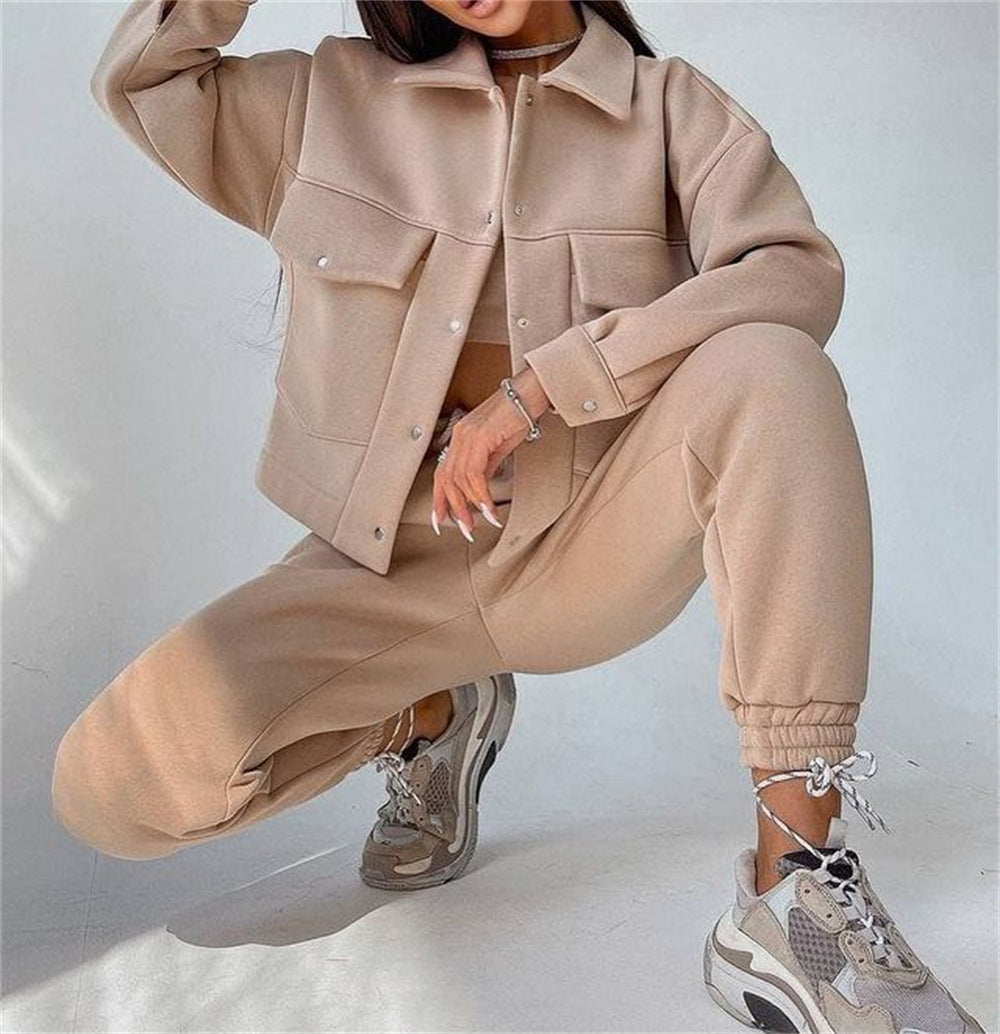 Damen Sportliches Set aus Oversize-Jacke und bequemen Joggerhosen WW