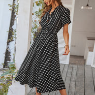 Damen Sommerkleid mit Knopfverschluss und taillierten Design WW