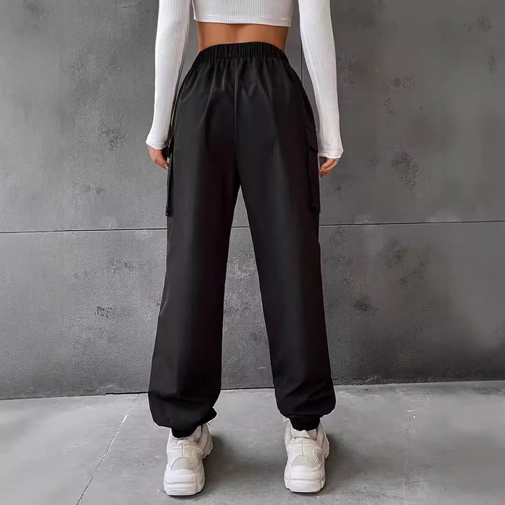 Damen Cargo-Hose mit elastischem Bund und praktischen Taschen W&W Mode