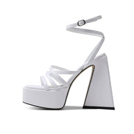 Damen Strappy High-Platform Sandalen mit geometrischem Absatz WW