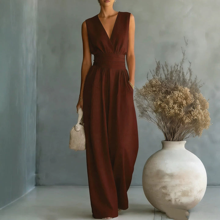W&W Mode | Eleganter Ärmelloser Jumpsuit Mit Schmeichelhafter Passform