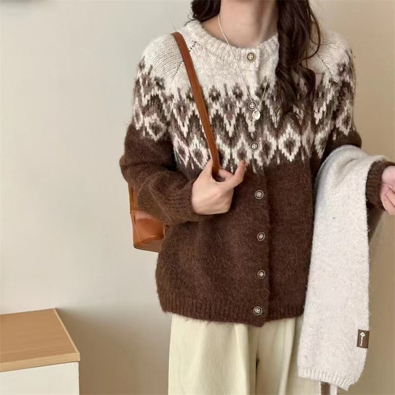 Damen Strickcardigan mit traditionellem Muster und Knopfdetails WW