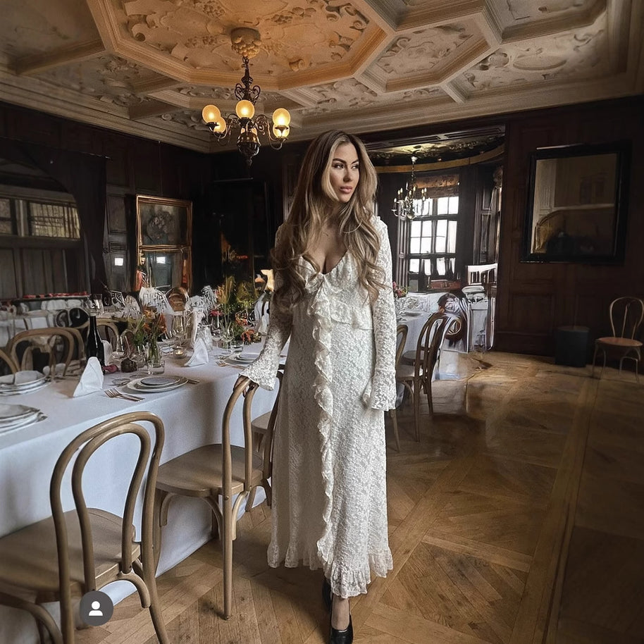 Damen Spitzen-Maxikleid mit Rüschendetails WW