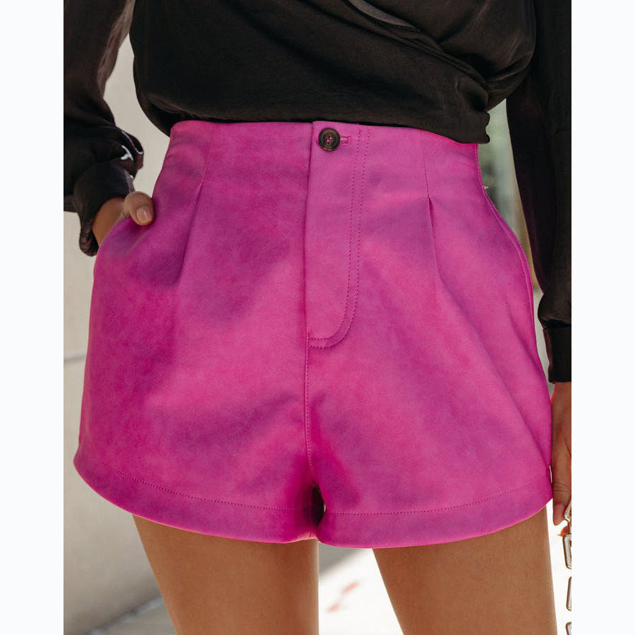 Damen High-Waist Shorts aus weichem Kunstleder mit Bundfalten WW