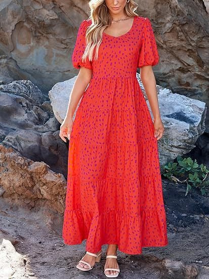 WW | Rückenfreies Stufenkleid mit Puffärmeln
