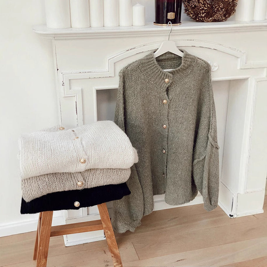 Damen Strickjacke mit oversized Schnitt und eleganten Knopfdetails WW