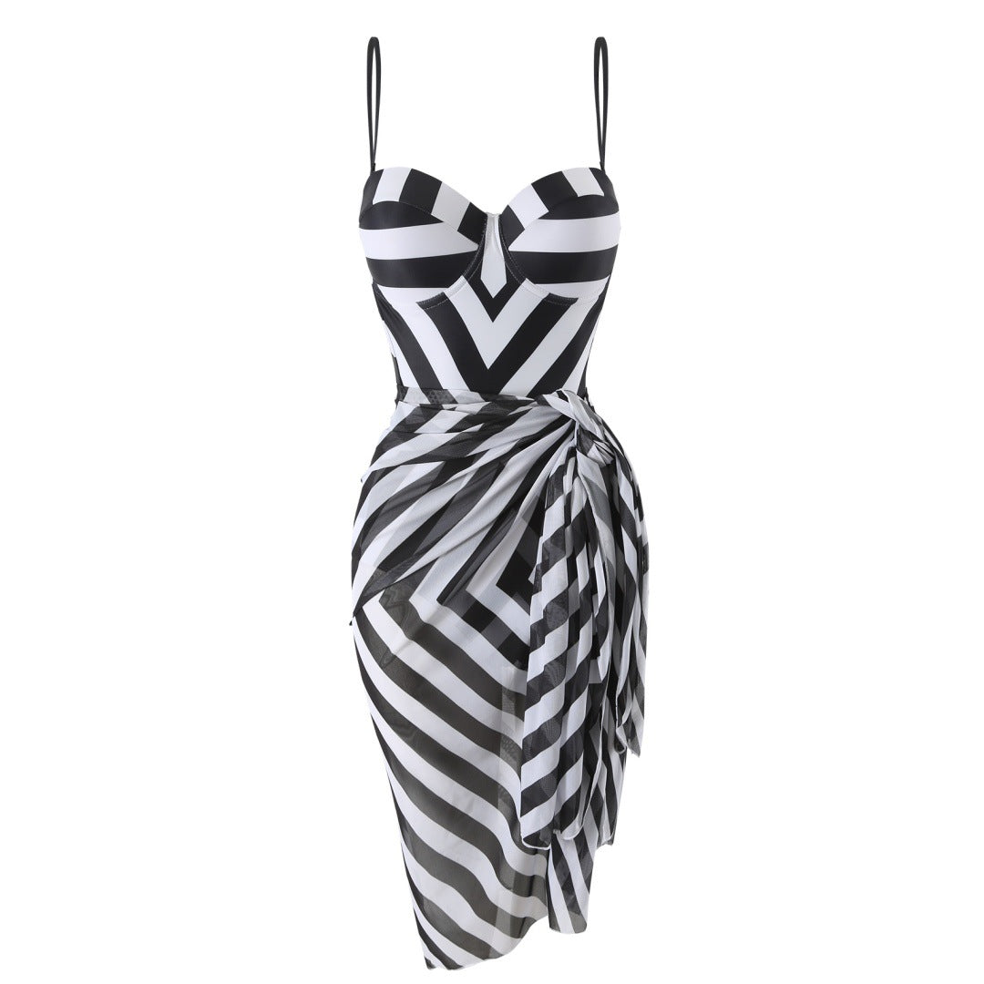 Damen Abendkleid mit raffiniertem Wickeldesign und gestreiftem Oberteil WW