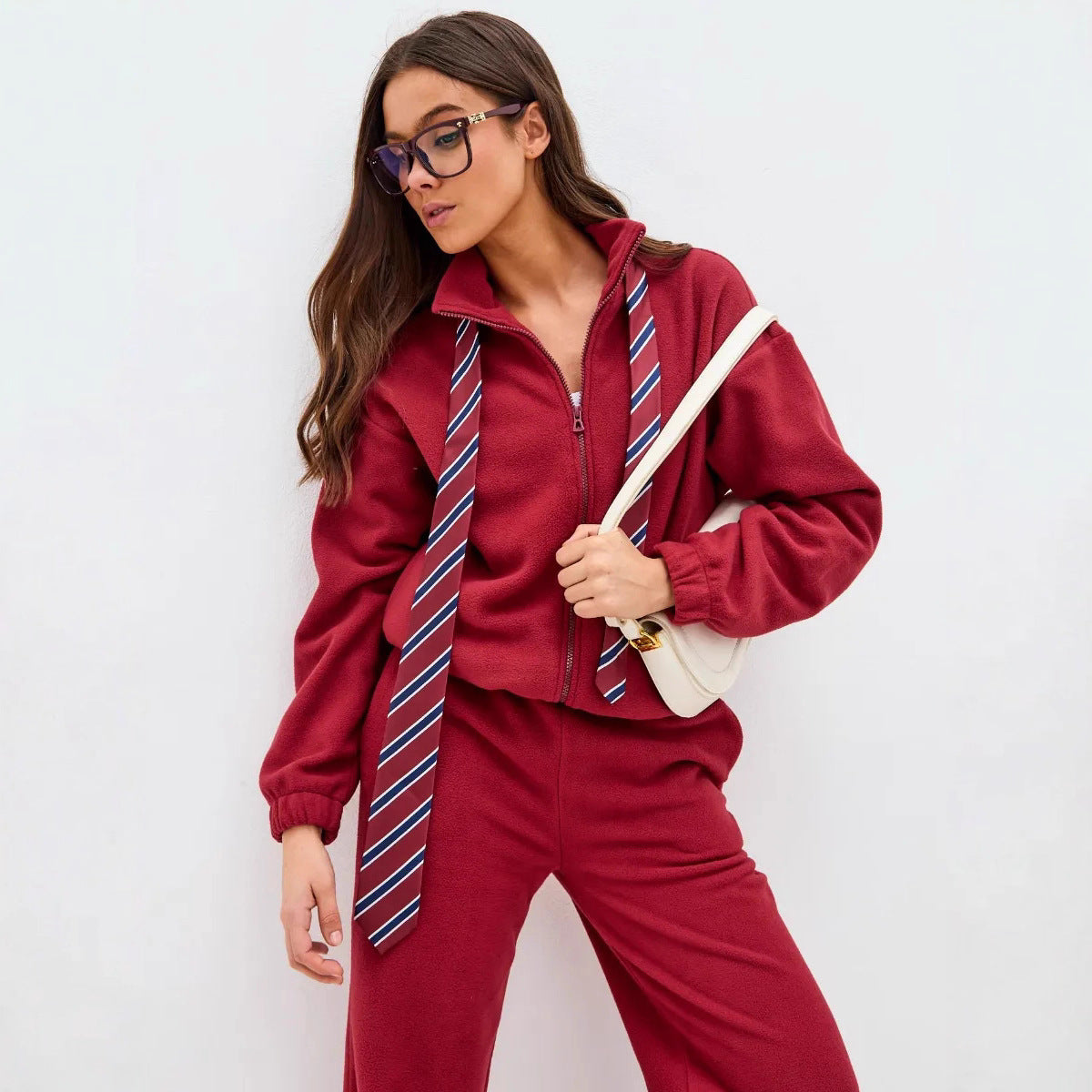 Damen bequemer Fleece-Jogginganzug mit hochschließendem Reißverschluss und weitem Schnitt WW