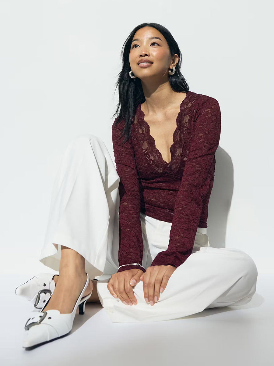 Damen Spitzenshirt mit tiefem V-Ausschnitt und langen Ärmeln WW