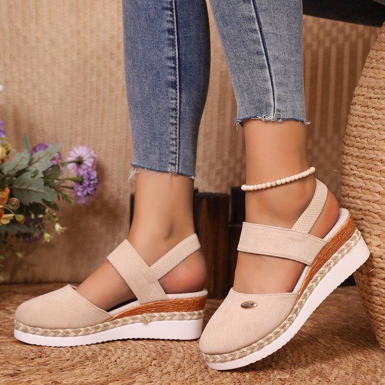 Damen Komfortable Sandalen mit verstellbarem Riemendesign und gepolsterter Sohle WW