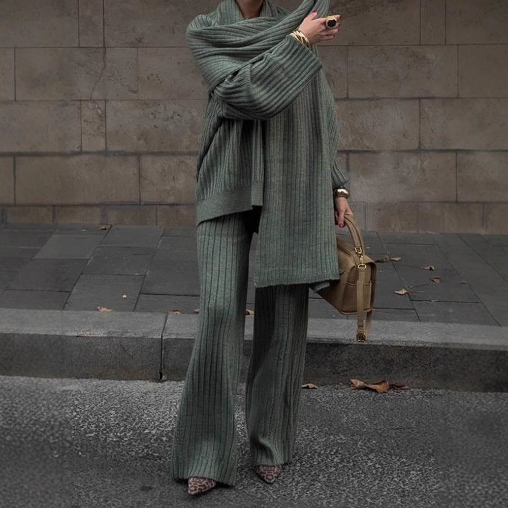 Damen Strickanzug mit weitem Schnitt und eleganten Rippdetails WW