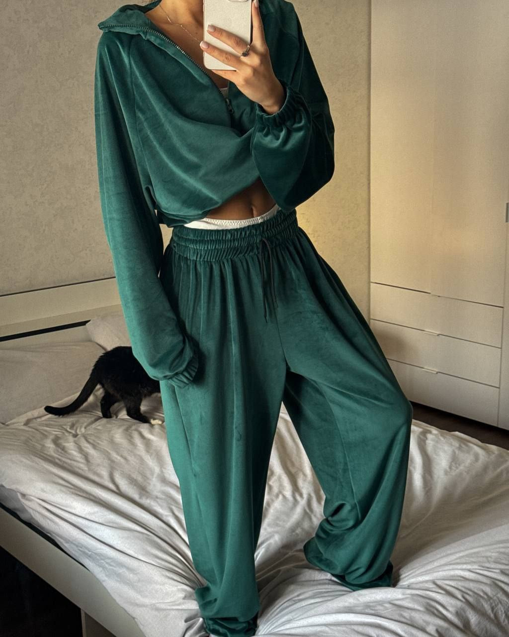 Damen sportlicher Fleece-Jogginganzug mit praktischen Taschen und hohem Kragen WW