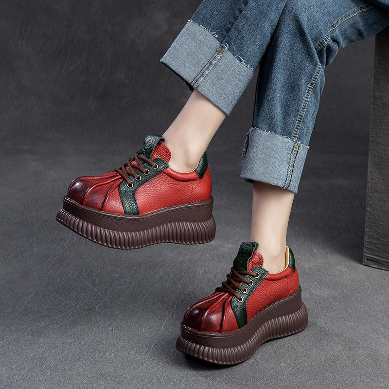 Damen Chunky Plateau-Sneaker aus hochwertigem Leder mit raffinierten Details WW