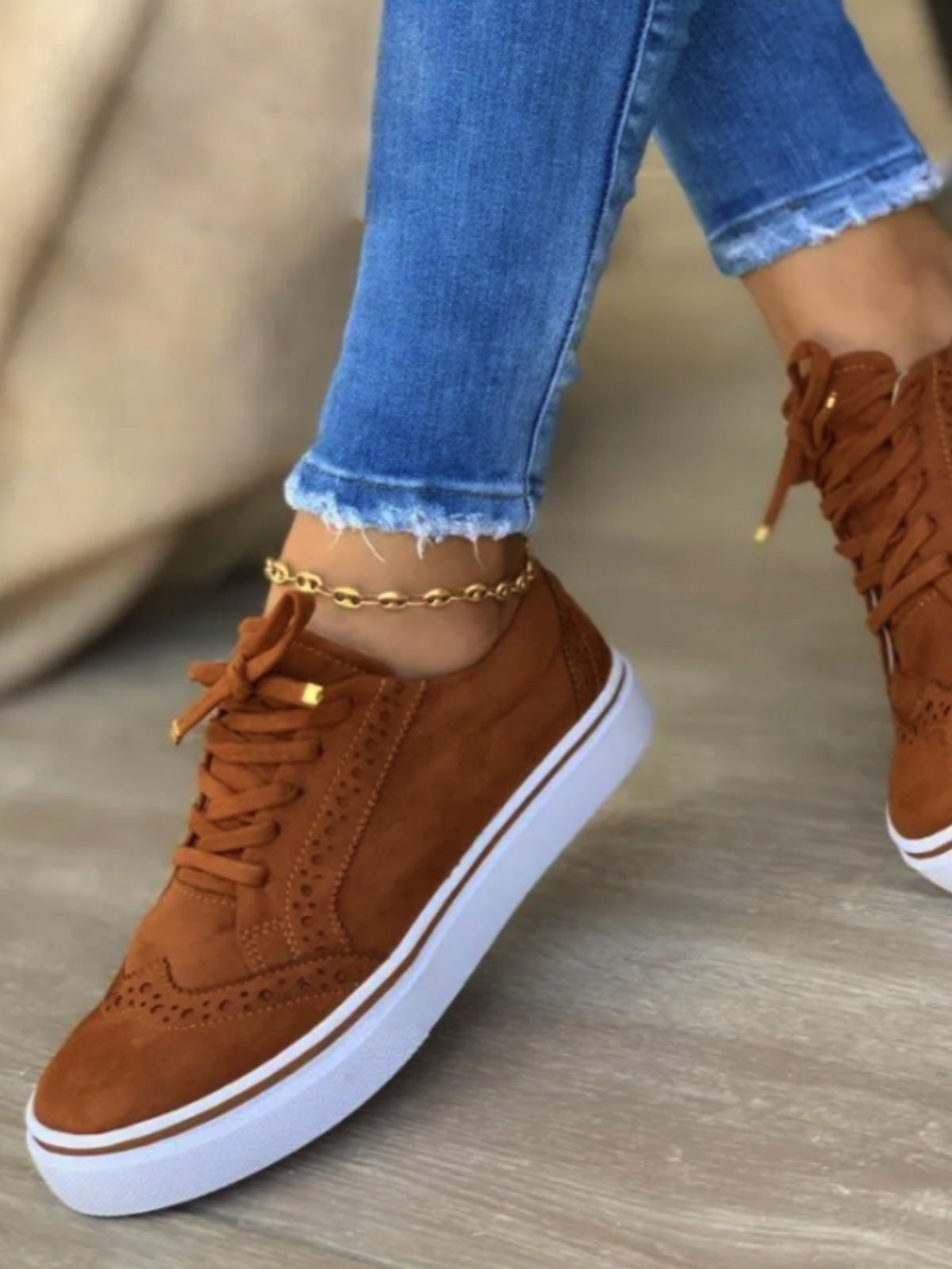 Damen Sneaker mit modischem Textilobermaterial und dämpfender Sohle WW