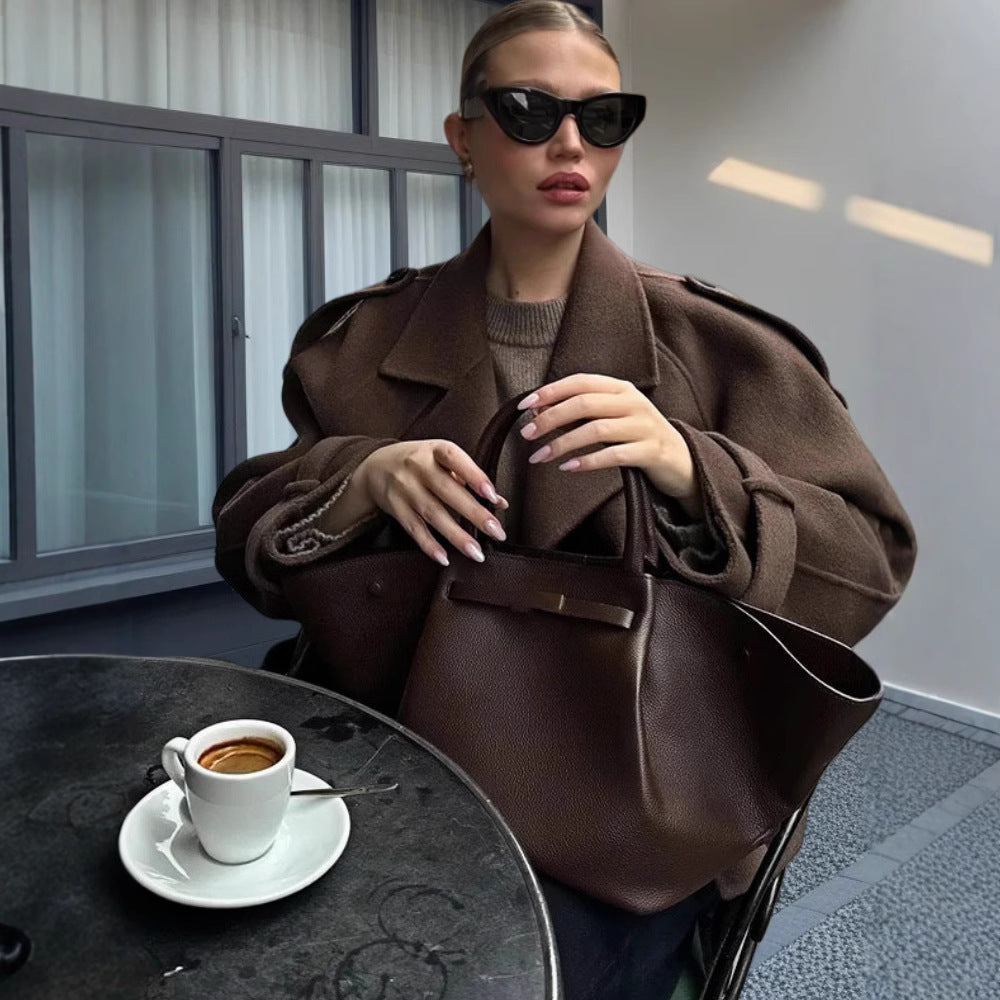 Damen stilvolle cropped Jacke im modernen Biker-Design mit doppeltem Knopfverschluss WW