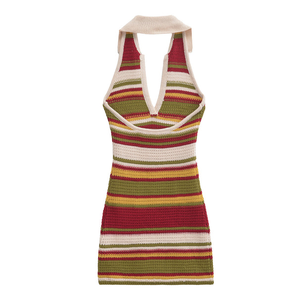 Damen Strickkleid mit tiefem V-Ausschnitt und breitem Kragen WW