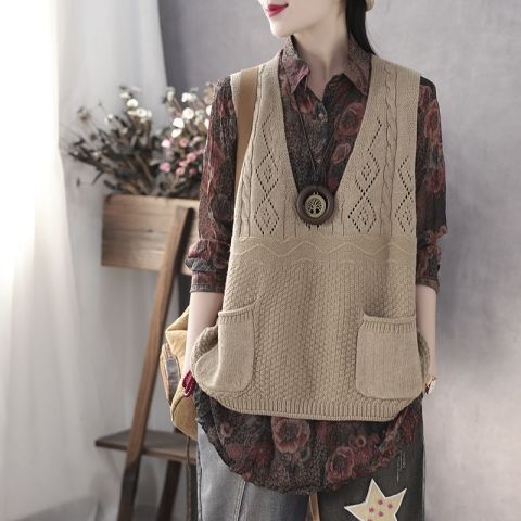 Damen Strickweste mit tiefem V-Ausschnitt und praktischen Taschen WW 1759203291