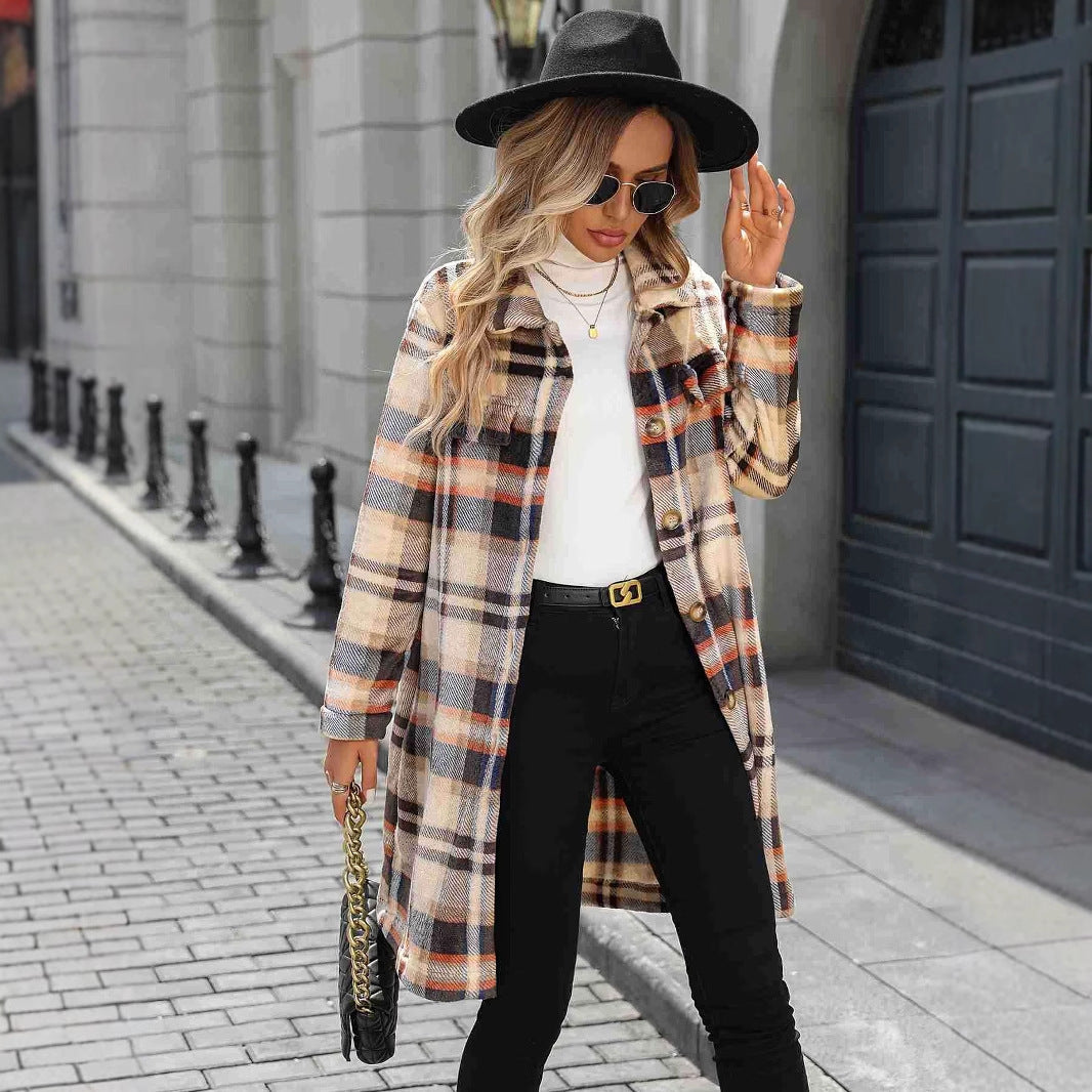 Damen Karierter Oversized-Wintermantel mit praktischen Taschen und Knopfdetail W&W