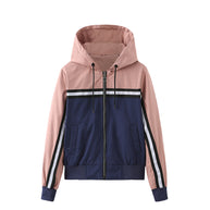 Damen sportliche Jacke mit modernen Streifenelementen WW