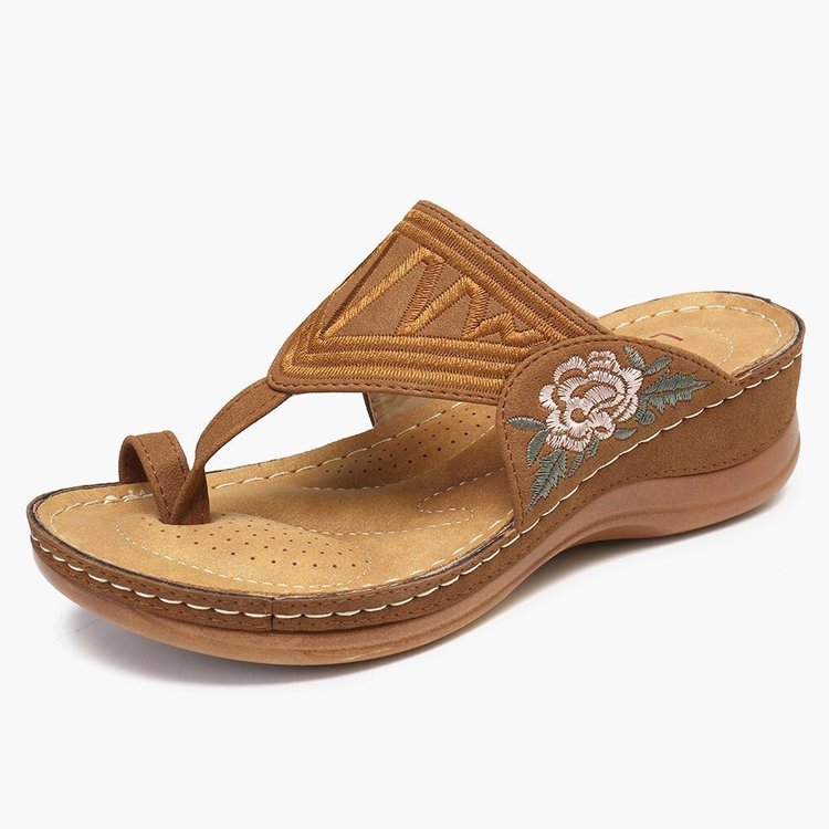 Damen Dekorative Tanga Sandalen mit gestickten Akzenten WW