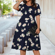 Damen Midikleid mit floralem Design und elegantem Schnitt WW