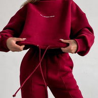 Damen sportlicher Lounge-Anzug mit hohem Kragen und weiten Ärmeln WW