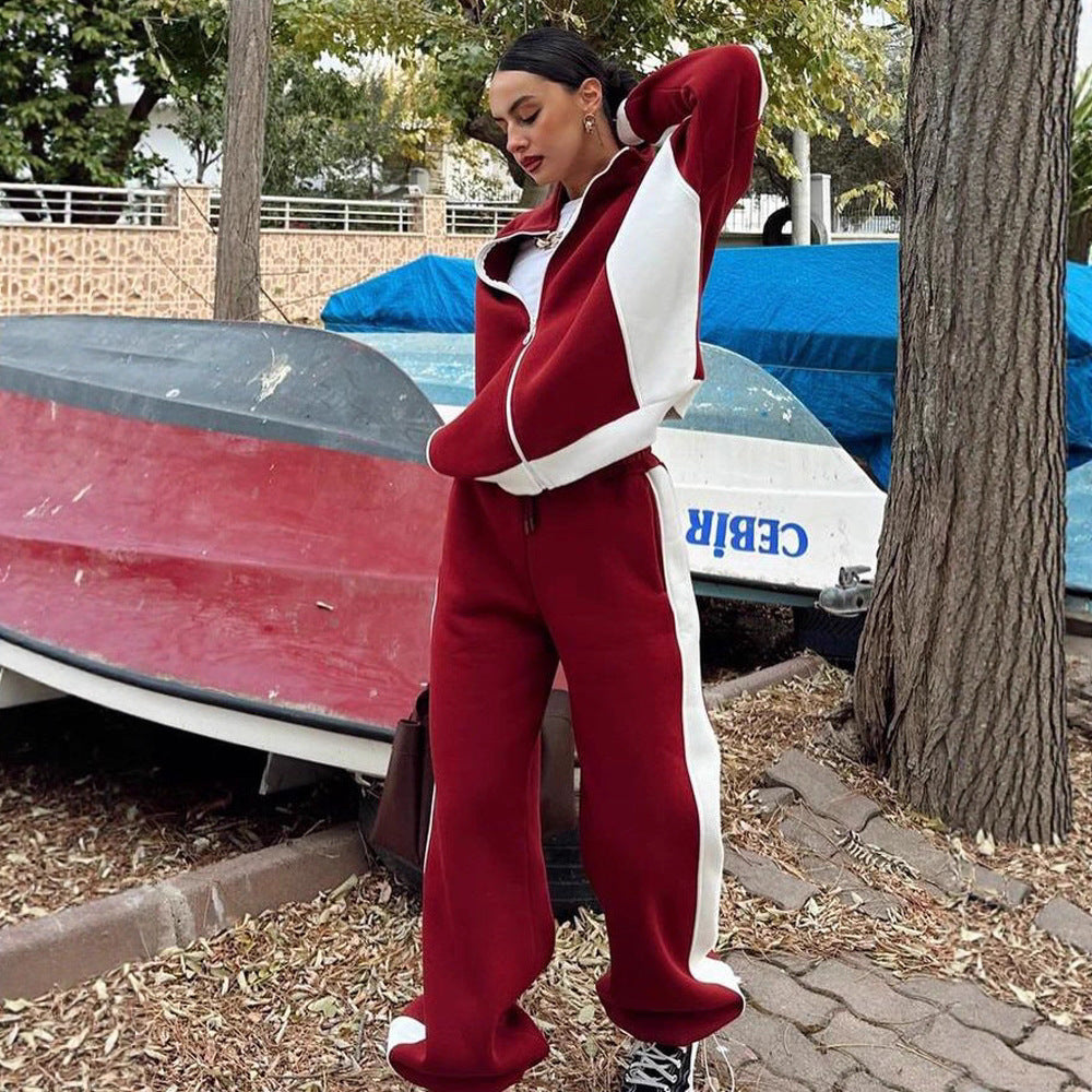 Damen Sportliches Sweatsuit mit kontrastierenden Einsätzen und hohem Kragen WW