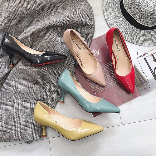 Damen stilvolle High Heel Pumps mit elegantem Design und komfortablem Stiletto Absatz W&W Mode