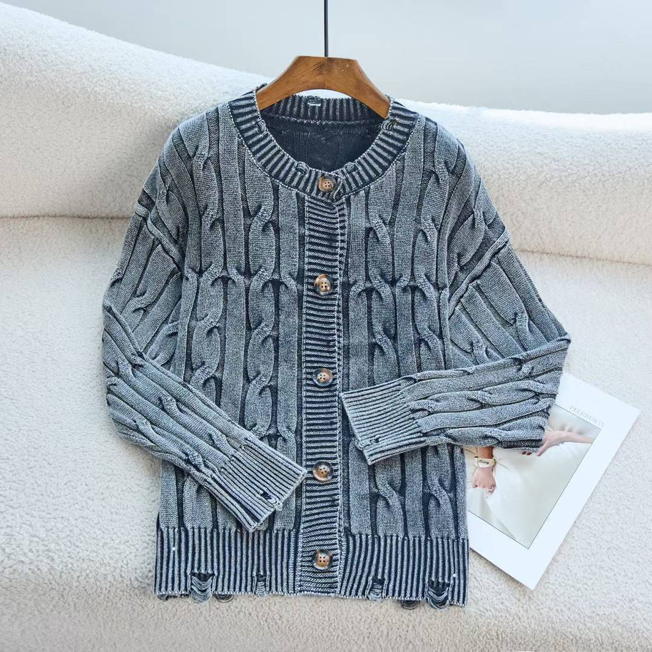 Damen Strickjacke mit strukturiertem Zopfmuster und eleganten Holzknöpfen WW