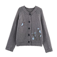 Damen Strickjacke mit floralem Stickmuster und Knopfverschluss WW