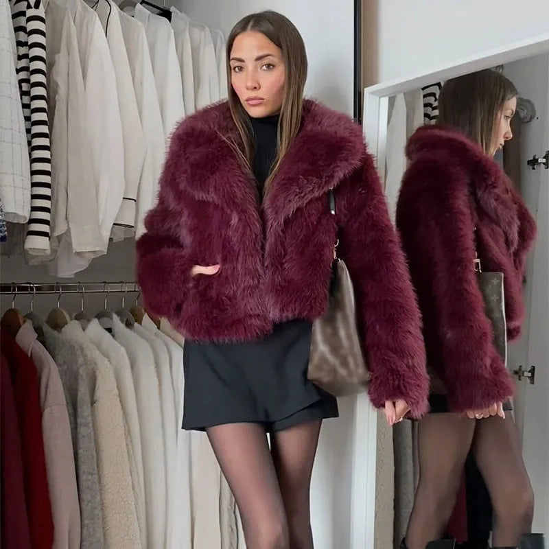 Damen Kunstpelzjacke mit voluminösem Kragen und elegantem Schnitt WW
