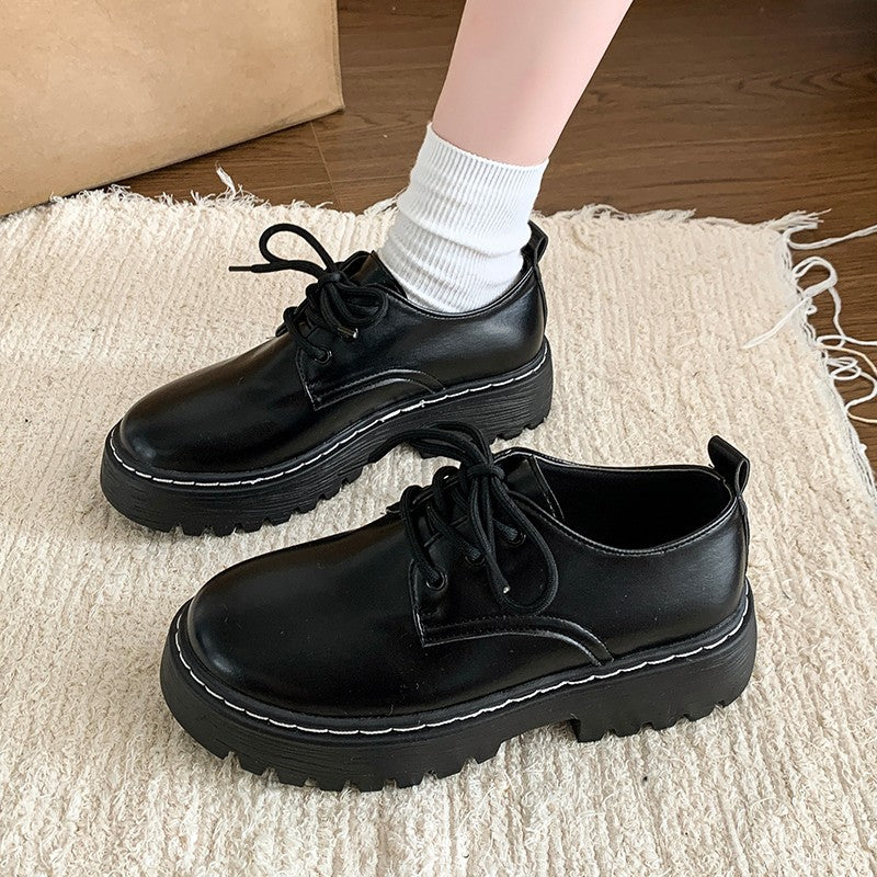 Damen Chunky Schnürschuhe mit robustem Profil und modischem Design W&W
